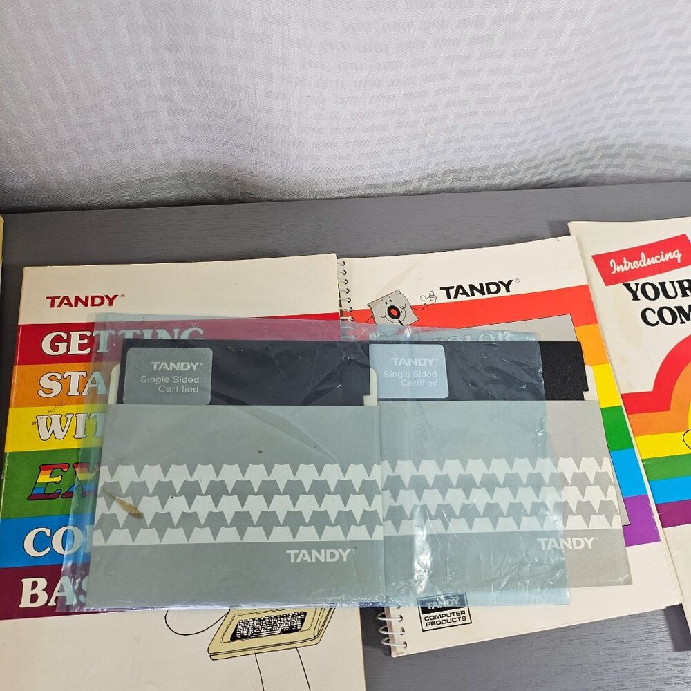 Tandy Color Computer 2 Original Box with Cord & Manuals - Picture 13 of 13
